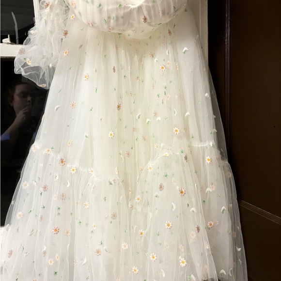 Ava Gowns White Daisy Midi Dress. - Picture 2 of 11